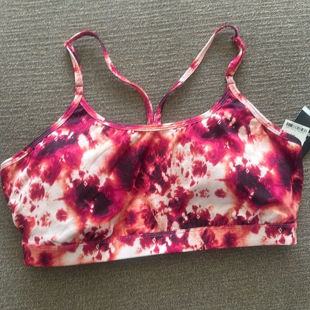 Ideology sports bra, carpi and shorts